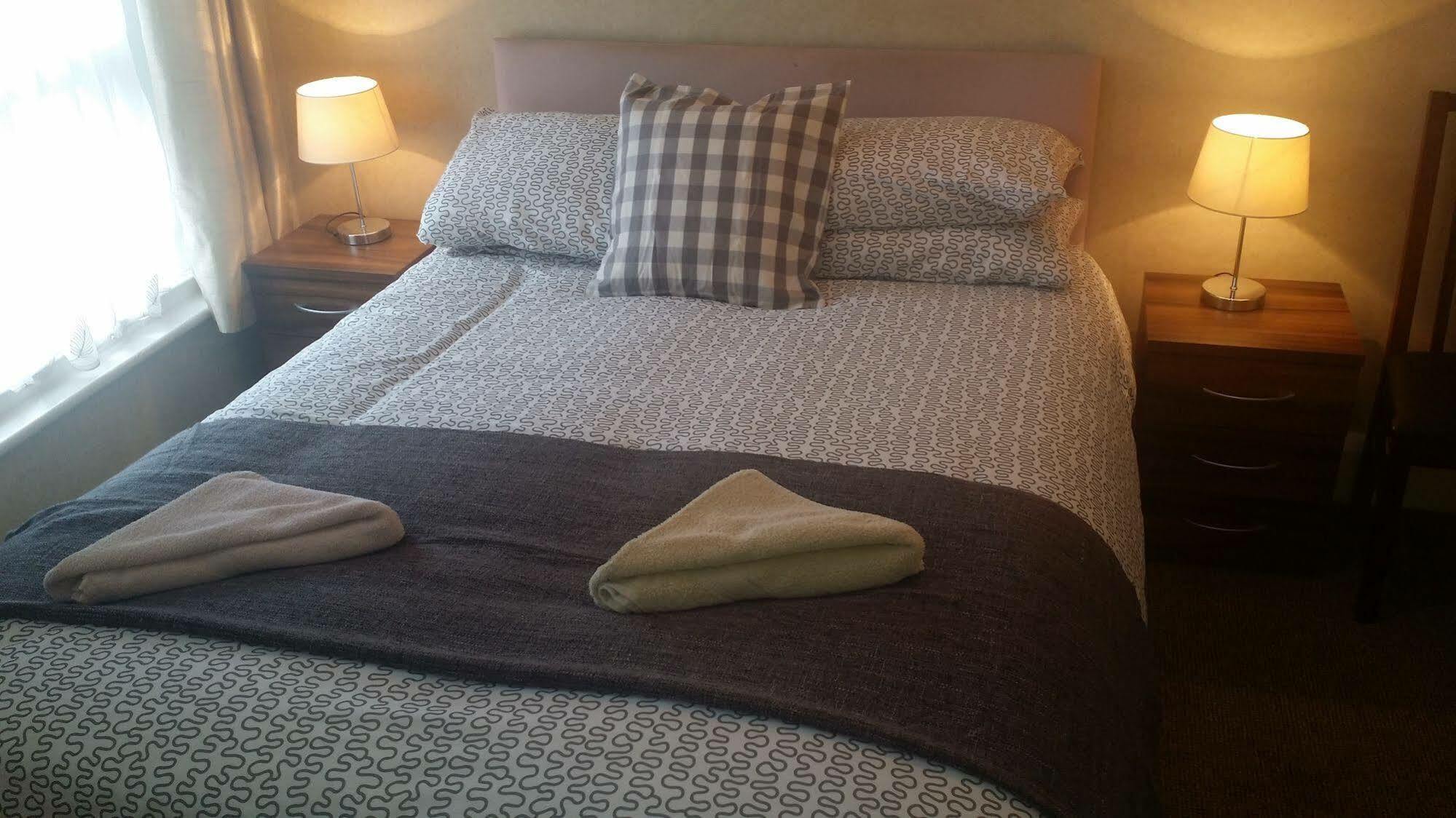 Newholme Hotel 2*